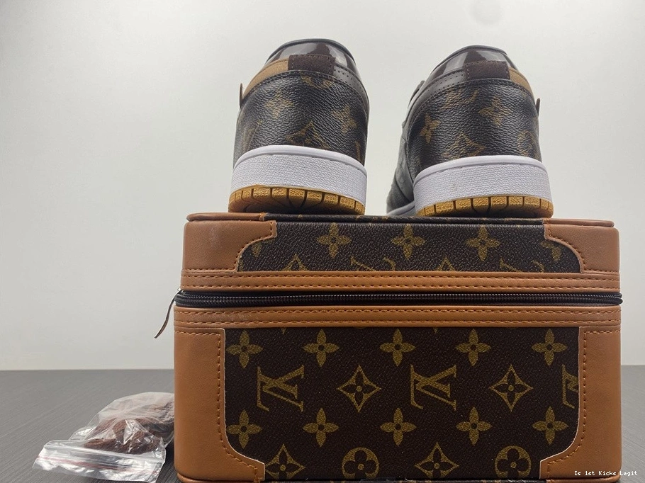 OWT X 1 MENS LWE AIR AQ0818-203 X JORDAN CUSTOMS 0316